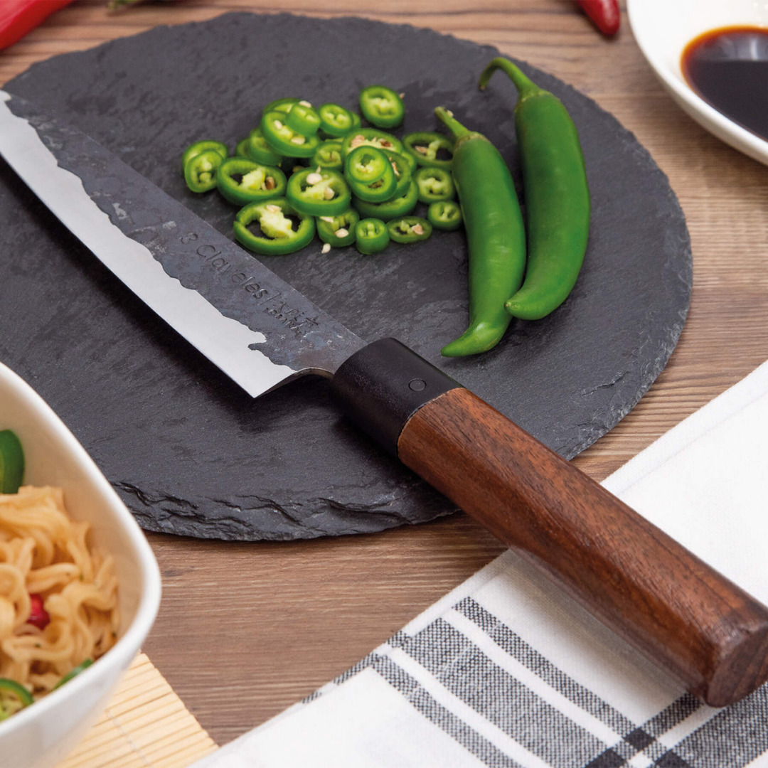 Cuchillo Oficio 6.5″ – 3 Claveles Osaka