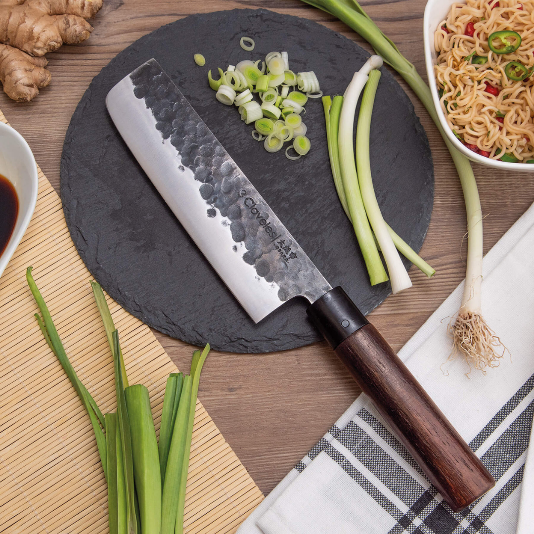 Cuchillo Nakiri 7″ – 3 Claveles Osaka