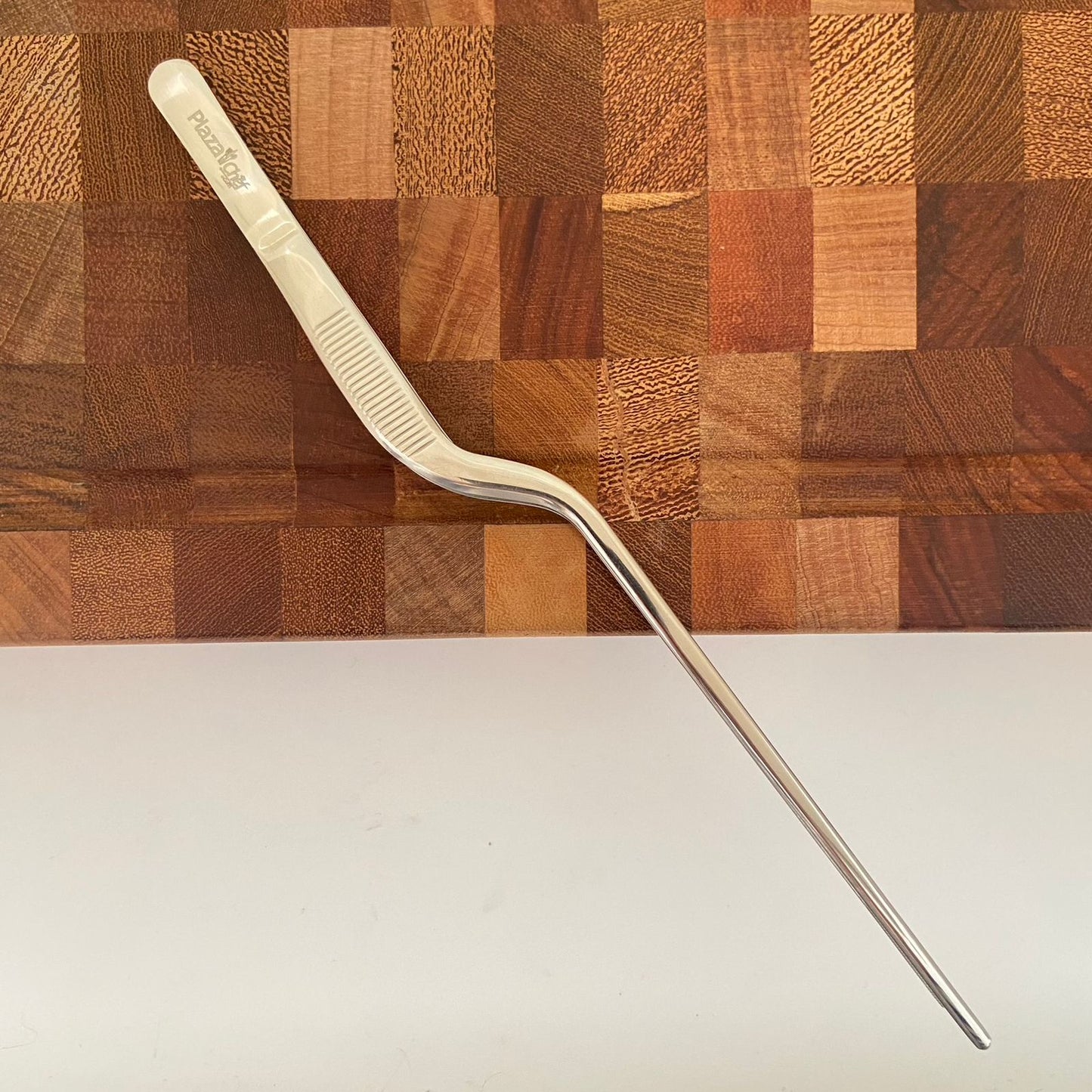 Pinza curva 20 cm de acero