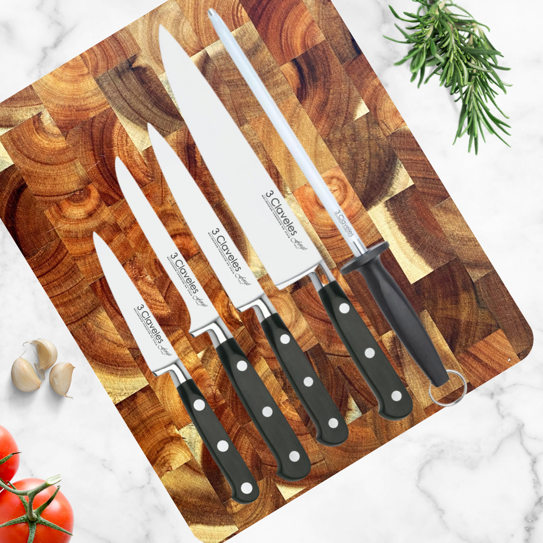 Set de Cuchillos de estudiantes 3 Claveles Forgé - 5 Piezas