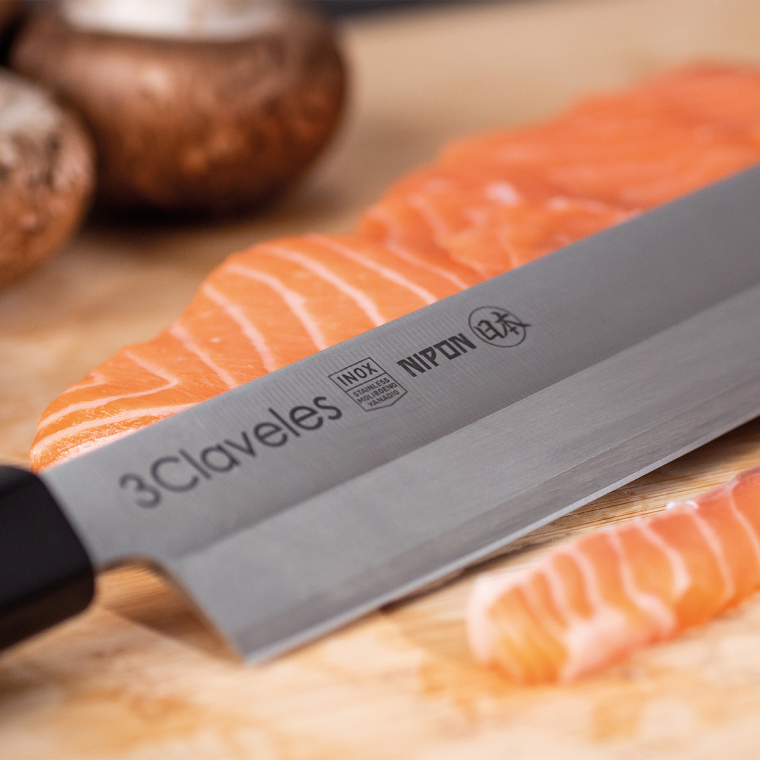 Cuchillo Nipón Yanagiba 24cm - 3 Claveles