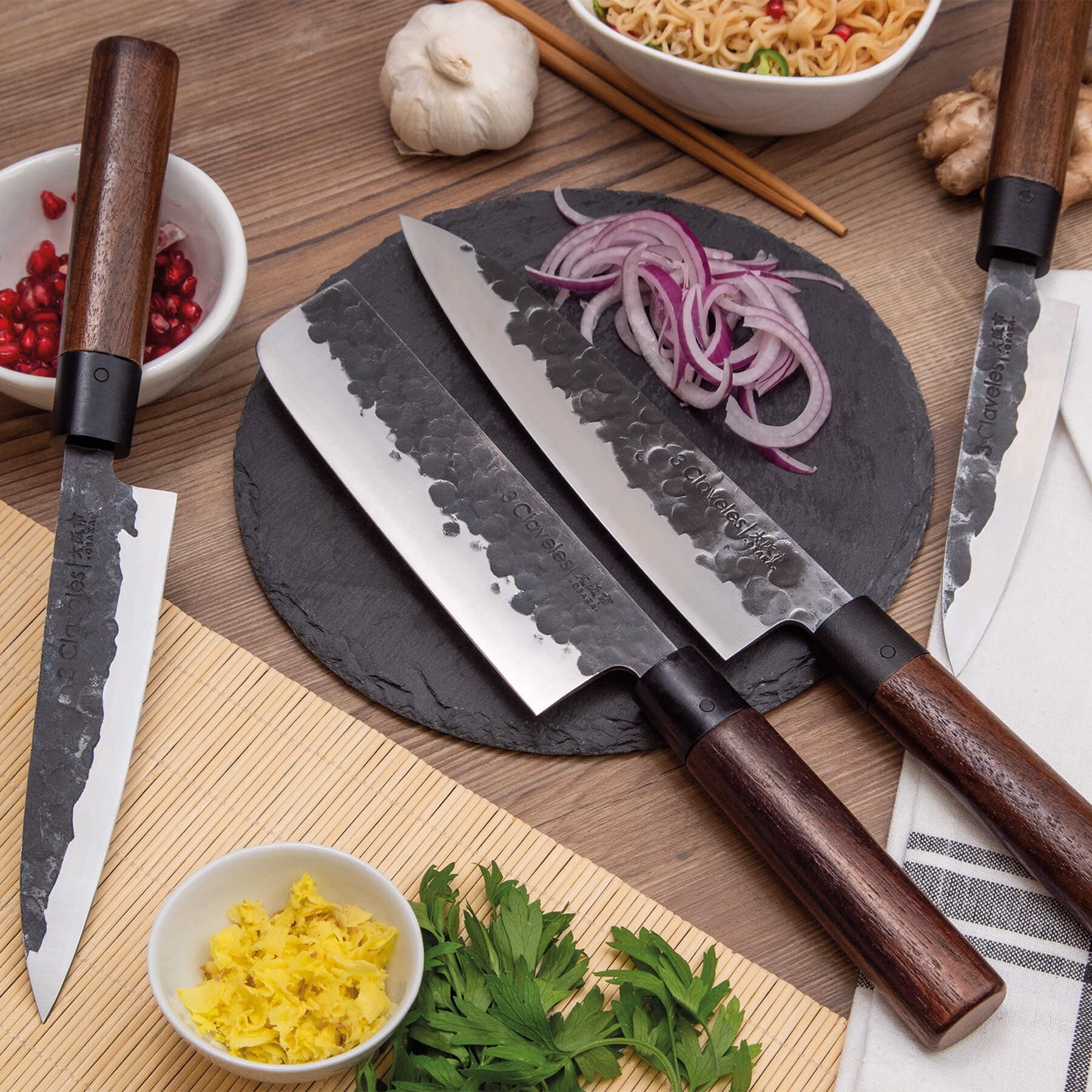 Cuchillo Santoku 7″ – 3 Claveles Osaka