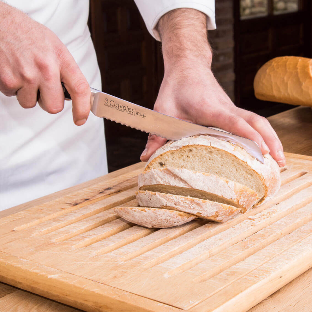 Serrucho 8" - 3 Claveles Toledo (3CT-SRR)