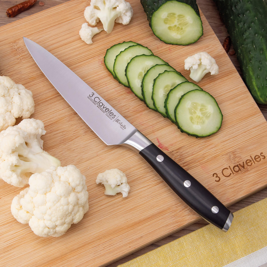 Cuchillo Oficio 5" - 3 Claveles Toledo