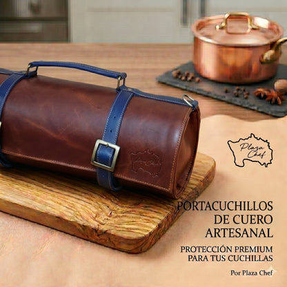 Porta cuchillos de cuero color habano y azul.